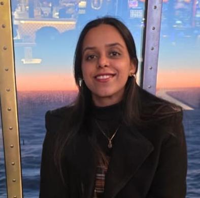 a smart, fair Aggarwal girl 30 / 5′ 3" done MDS in Conservative Dentistry and Endodontics from BHU,  Varanasi and  from educated middle class family of New Delhi